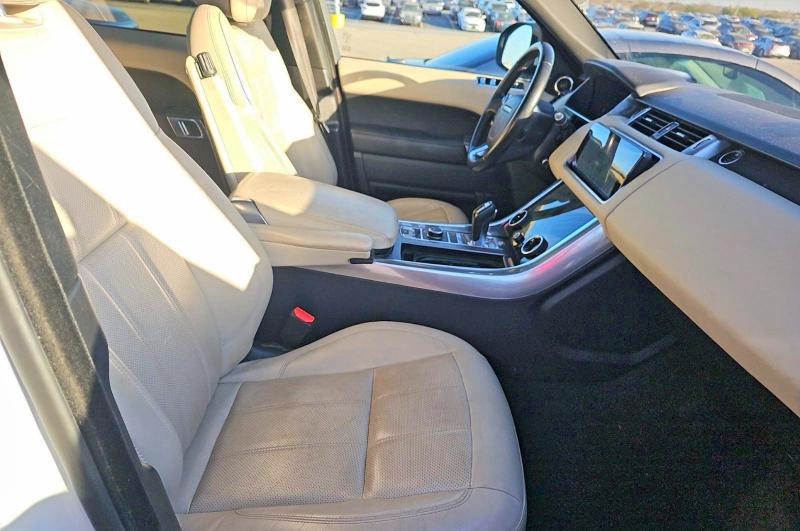 Photo 5 from auction – 2019 LAND ROVER RANGE ROVE with VIN SALWR2RV8KA420377