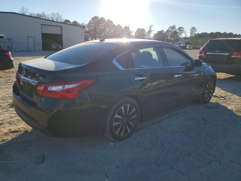 Photo 3 from auction – 2017 NISSAN ALTIMA 2.5 with VIN 1N4AL3AP0HC149565