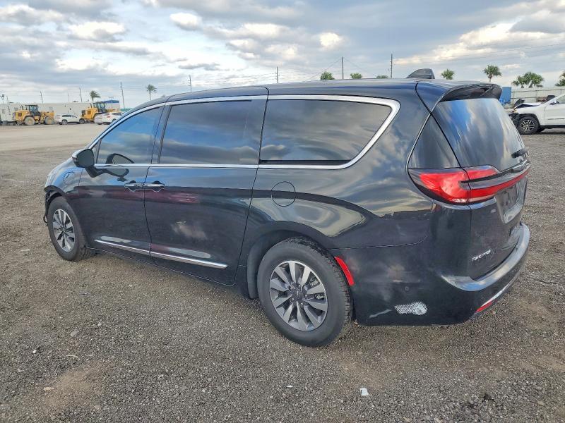 Photo 2 from auction – 2022 CHRYSLER PACIFICA H with VIN 2C4RC1S77NR183408