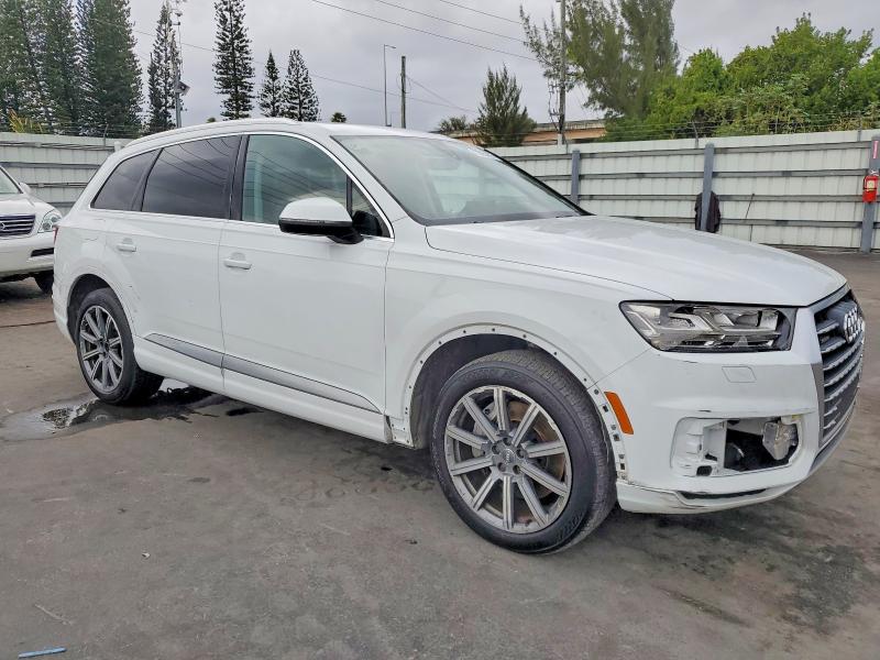 Photo 4 from auction – 2019 AUDI Q7 PREMIUM with VIN WA1LHAF72KD043115