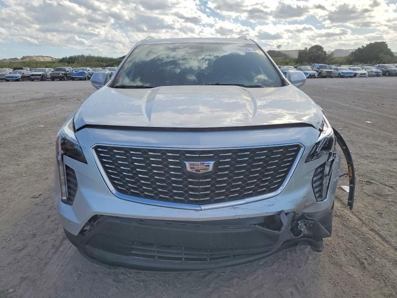 Photo 5 from auction – 2020 CADILLAC XT4 with VIN 1GYFZDR45LF026781