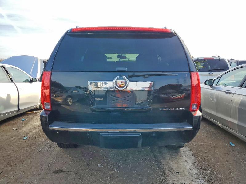 Photo 6 from auction – 2014 CADILLAC ESCALADE L with VIN 1GYS4BEF8ER152126