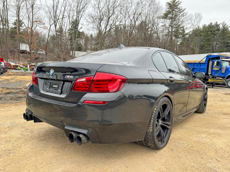 Photo 4 from auction – 2013 BMW M5 with VIN WBSFV9C53DD095684
