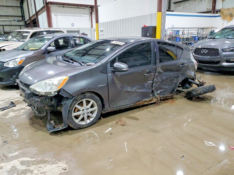 Photo 1 from auction – 2013 TOYOTA PRIUS C with VIN JTDKDTB36D1042856