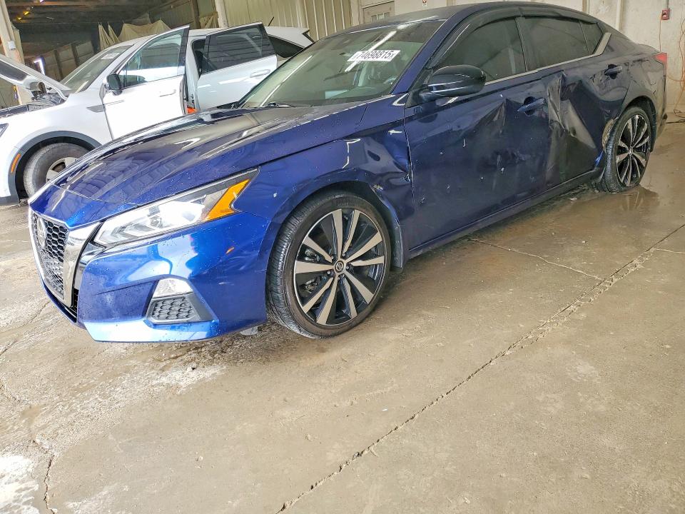 NISSAN ALTIMA SR 2022 with VIN 1N4BL4CV5NN417029 - Photo from auction