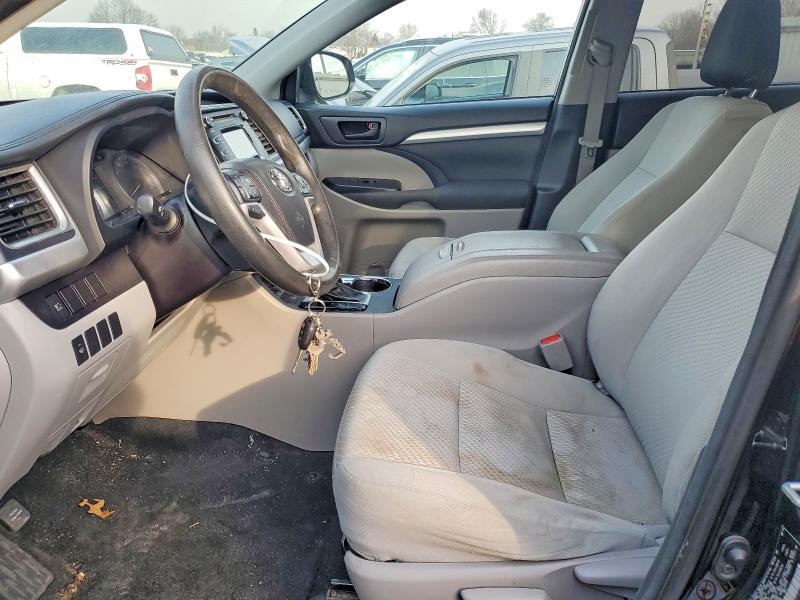 Photo 7 from auction – 2018 TOYOTA HIGHLANDER with VIN 5TDBZRFH1JS905488