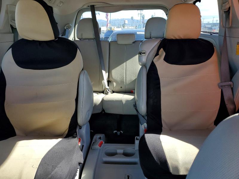 Foto 10 de la subasta – 2014 TOYOTA SIENNA con VIN 5TDYK3DCXES523209