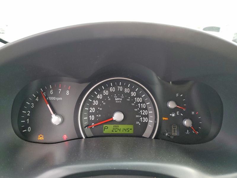 Photo 9 from auction – 2008 KIA SEDONA EX with VIN KNDMB233886230200