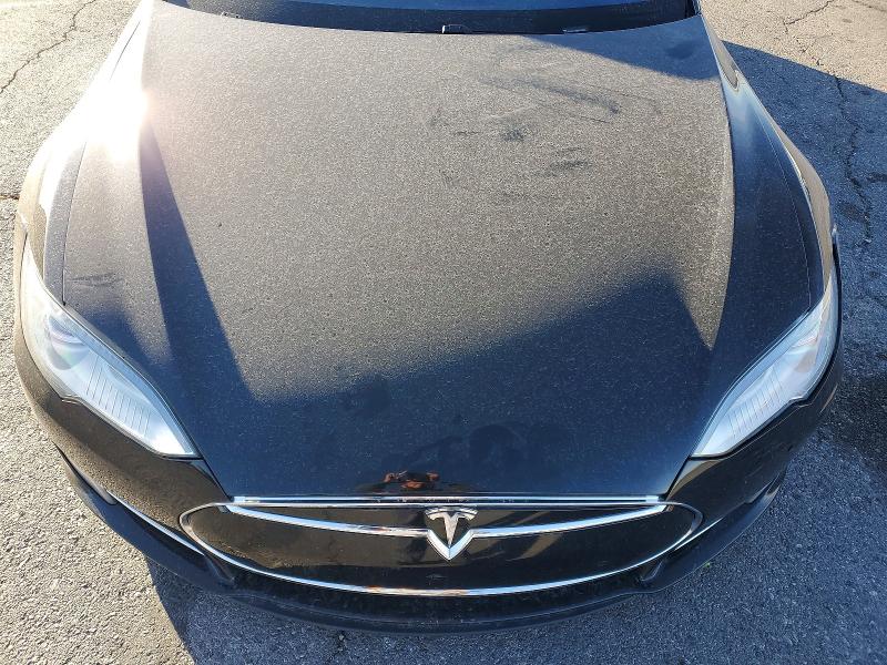 Photo 11 from auction – 2013 TESLA MODEL S with VIN 5YJSA1CN5DFP22963