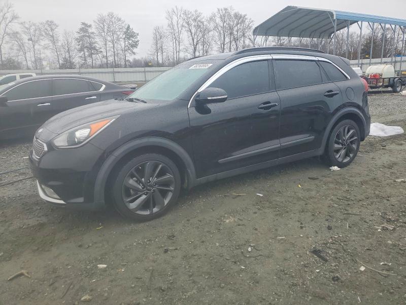 KIA NIRO EX 2017 with VIN KNDCC3LC6H5070239 - Photo from auction