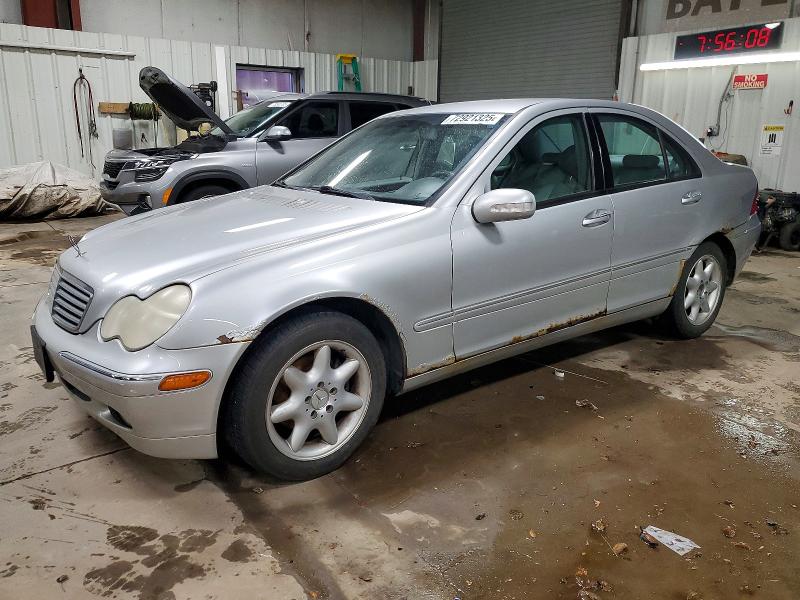 Photo 1 from auction – 2002 MERCEDES-BENZ C with VIN WDBRF61J72F154770