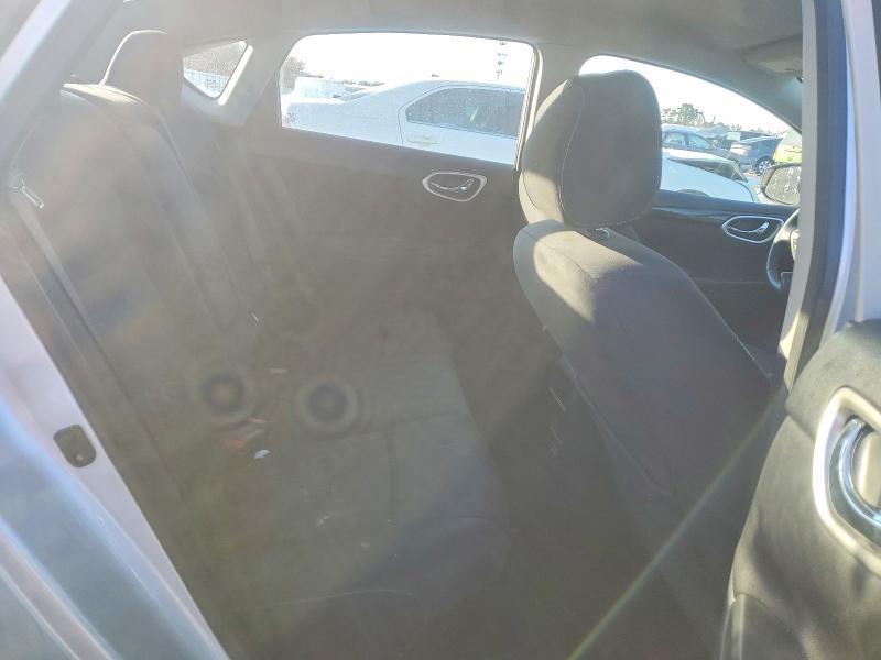 Photo 10 from auction – 2019 NISSAN SENTRA with VIN 3N1AB7AP2KY235594