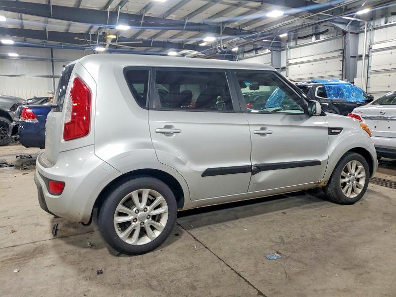 Photo 3 from auction – 2013 KIA SOUL with VIN KNDJT2A52D7577529
