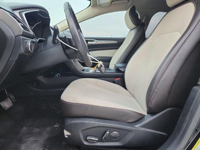Photo 7 from auction – 2019 FORD FUSION SE with VIN 3FA6P0HDXKR116246