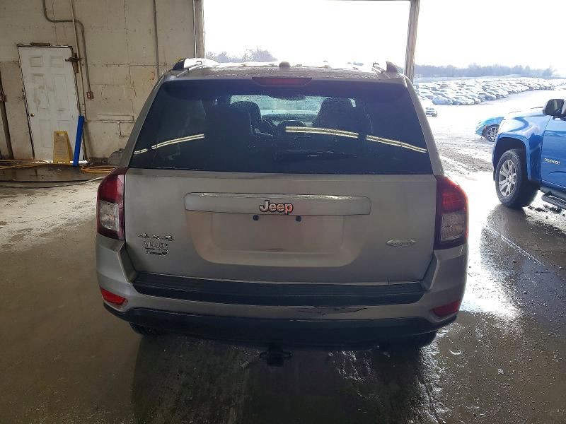 Photo 6 from auction – 2016 JEEP COMPASS LA with VIN 1C4NJDEB8GD663162