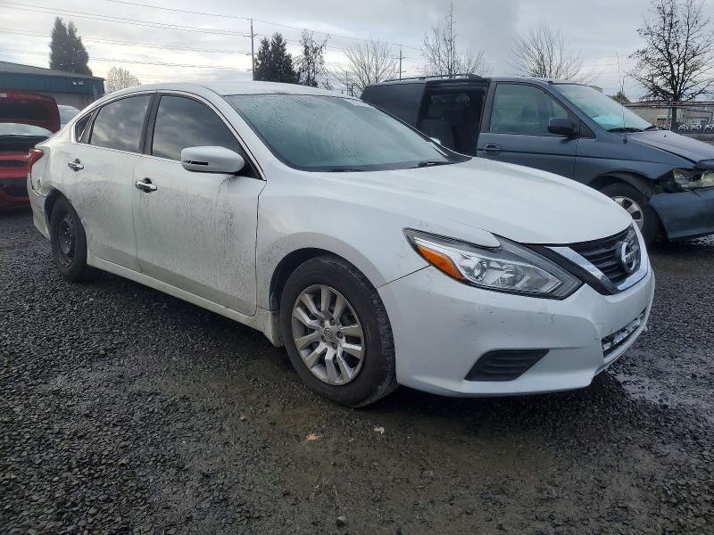 Photo 4 from auction – 2016 NISSAN ALTIMA 2.5 with VIN 1N4AL3AP9GC120967