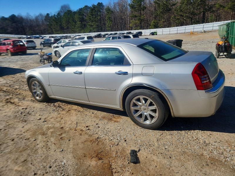 Photo 2 from auction – 2006 CHRYSLER 300C with VIN 2C3KA63H66H269798