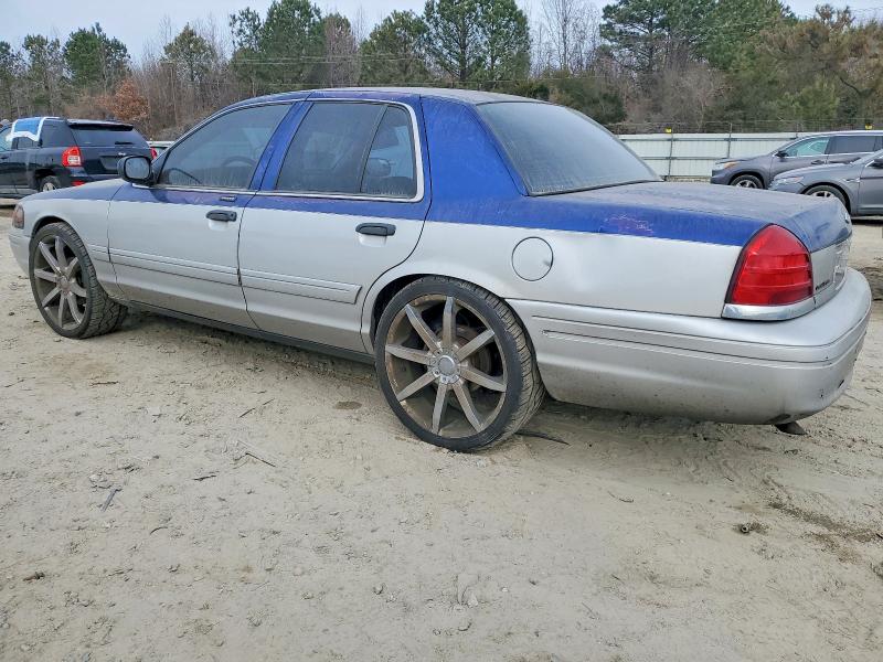 Photo 2 from auction – 2004 FORD CROWN VICT with VIN 2FAFP73W04X152632