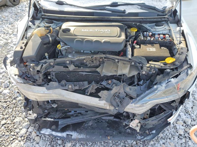 Photo 11 from auction – 2015 CHRYSLER 200 LIMITE with VIN 1C3CCCAB8FN649065