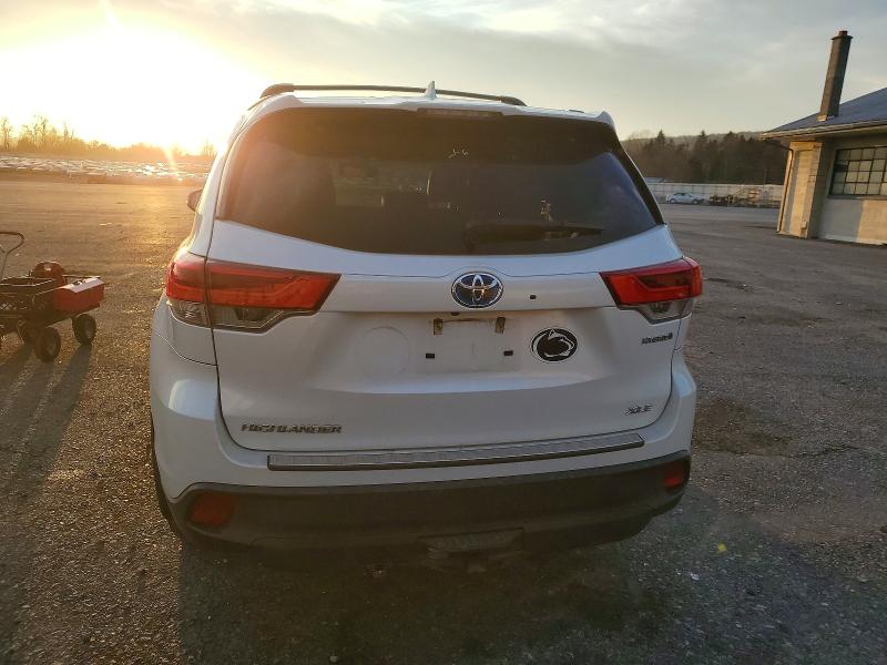 Фото 6 с аукциона – 2017 TOYOTA HIGHLANDER с VIN 5TDJGRFH1HS032532
