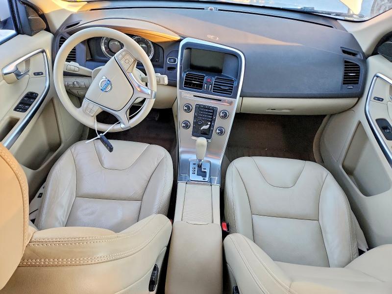 Photo 8 from auction – 2012 VOLVO XC60 3.2 with VIN YV4940DZ2C2293071