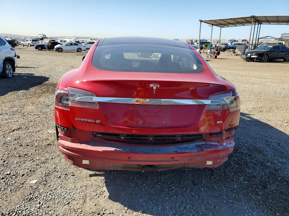 Photo 6 from auction – 2014 TESLA MODEL S with VIN 5YJSA1H13EFP48579