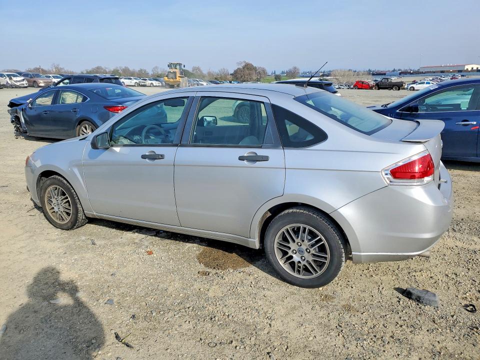 Photo 2 from auction – 2010 FORD FOCUS with VIN 1FAHP3FNXAW133887