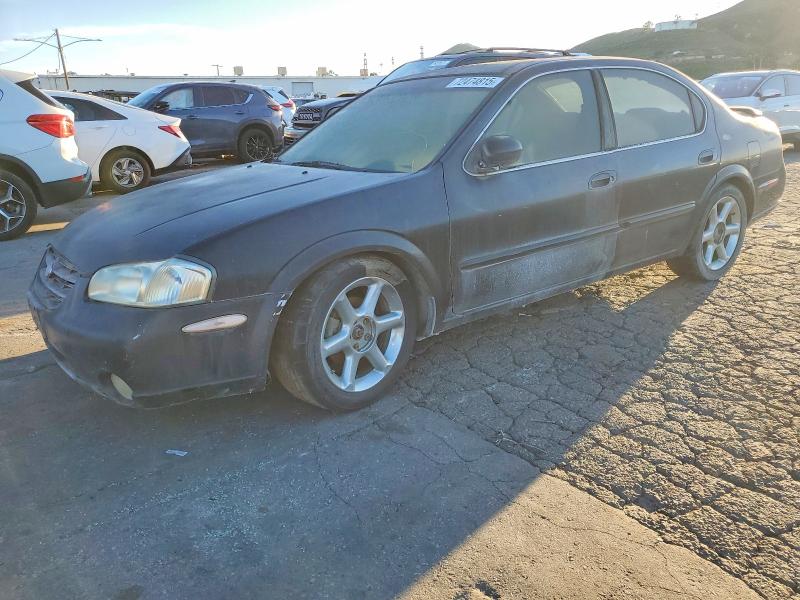 NISSAN MAXIMA GLE 2000 with VIN JN1CA31AXYT008297 - Photo from auction