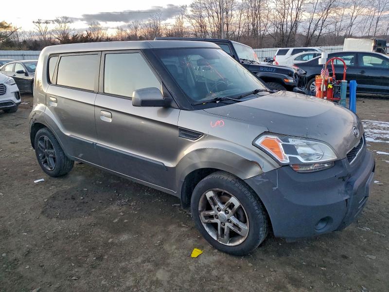 Photo 4 from auction – 2010 KIA SOUL + with VIN KNDJT2A22A7111357