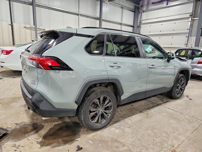 Photo 3 from auction – 2022 TOYOTA RAV4 XLE P with VIN 4T3B6RFV3NU104807