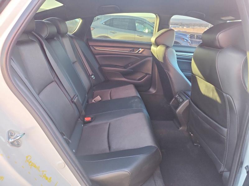 Photo 10 from auction – 2022 HONDA ACCORD with VIN 1HGCV1F35NA050577
