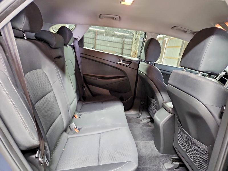 Photo 11 from auction – 2019 HYUNDAI TUCSON with VIN KM8J23A41KU053931