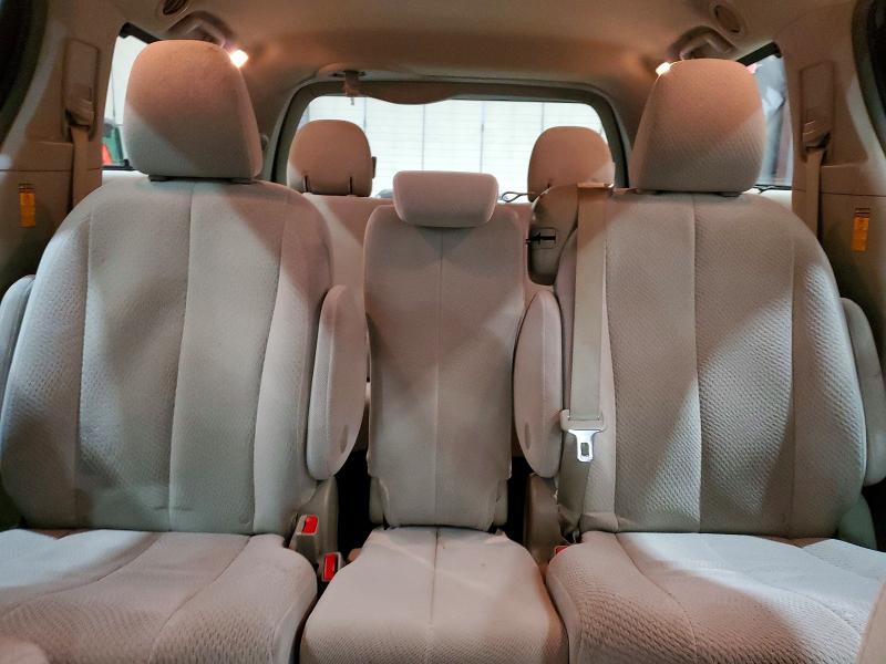 Zdjęcie 10 z aukcji – 2014 TOYOTA SIENNA z VIN 5TDKK3DC2ES413194