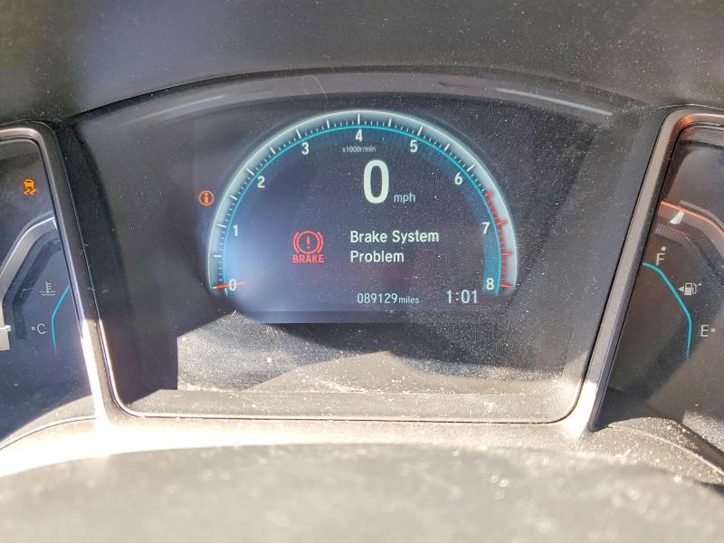Photo 9 from auction – 2018 HONDA CIVIC EX with VIN SHHFK7H50JU412014