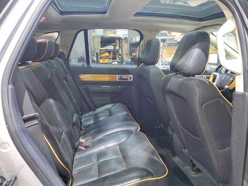 Photo 11 from auction – 2009 LINCOLN MKX with VIN 2LMDU88CX9BJ07040