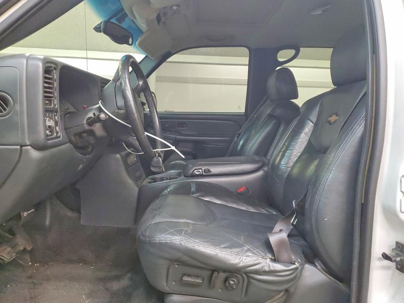 Photo 7 from auction – 2002 CHEVROLET AVALANCHE with VIN 3GNEK13T12G276737