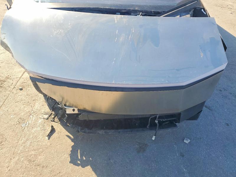 Photo 11 from auction – 2025 TESLA CYBERTRUCK with VIN 7G2CEHED4SA080801