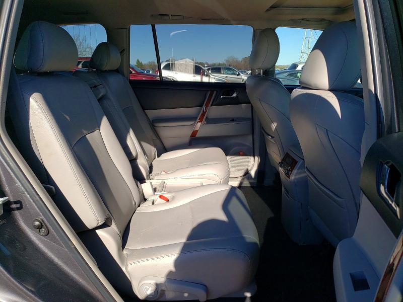 Photo 11 from auction – 2011 TOYOTA HIGHLANDER with VIN 5TDDK3EH8BS084712