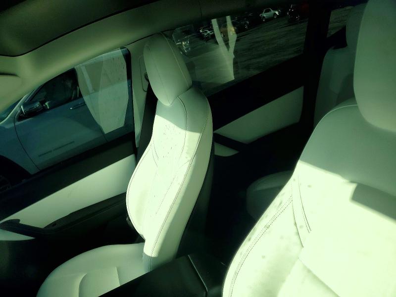 Photo 10 from auction – 2022 TESLA MODEL Y with VIN 7SAYGDEE7NF512246