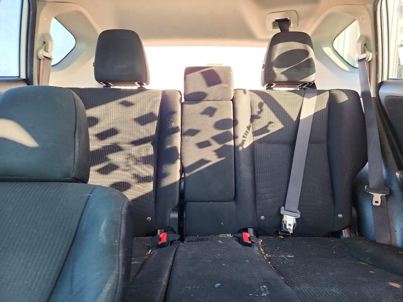 Photo 10 from auction – 2015 TOYOTA RAV4 LE with VIN JTMZFREV3FD079857