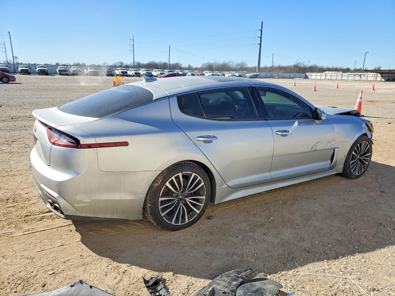 Photo 3 from auction – 2018 KIA STINGER PR with VIN KNAE25LA5J6015154