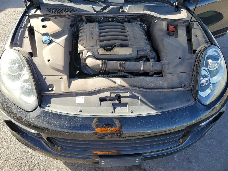 Photo 12 from auction – 2017 PORSCHE CAYENNE with VIN WP1AA2A22HKA91042