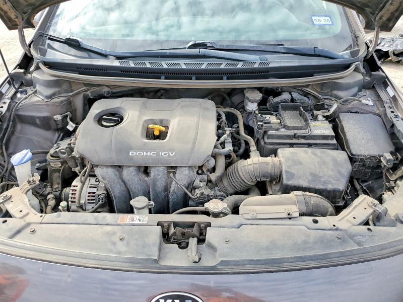 Photo 11 from auction – 2018 KIA FORTE LX with VIN 3KPFK4A70JE176790