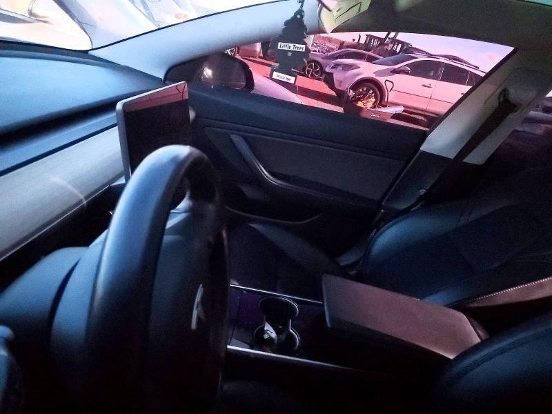 Photo 9 from auction – 2019 TESLA MODEL 3 with VIN 5YJ3E1EA7KF296306