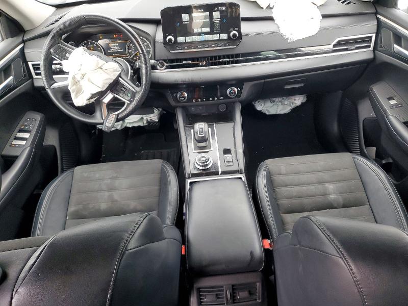 Photo 8 from auction – 2023 MITSUBISHI OUTLANDER with VIN JA4J3UA86PZ024343