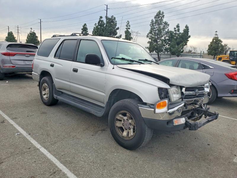 Photo 4 from auction – 2000 TOYOTA 4RUNNER with VIN JT3GM84R8Y0062546