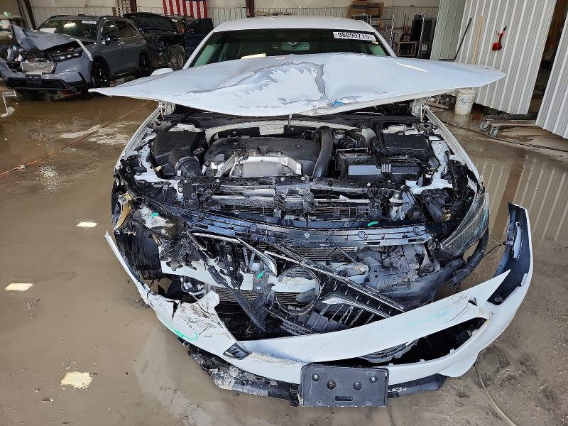 Photo 5 from auction – 2018 BUICK REGAL with VIN W04GL6SX2J1080054