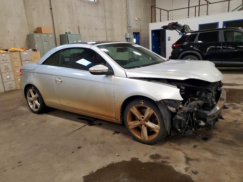 Photo 4 from auction – 2012 VOLKSWAGEN EOS LUX with VIN WVWFW7AH2CV004533