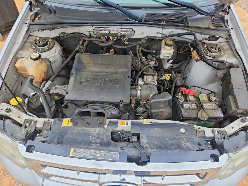 Photo 12 from auction – 2011 FORD ESCAPE LIM with VIN 1FMCU9EG7BKC05670