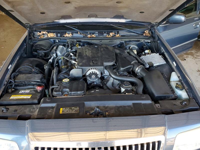 Photo 11 from auction – 2008 MERCURY GRAND MARQ with VIN 2MEFM75V18X653542
